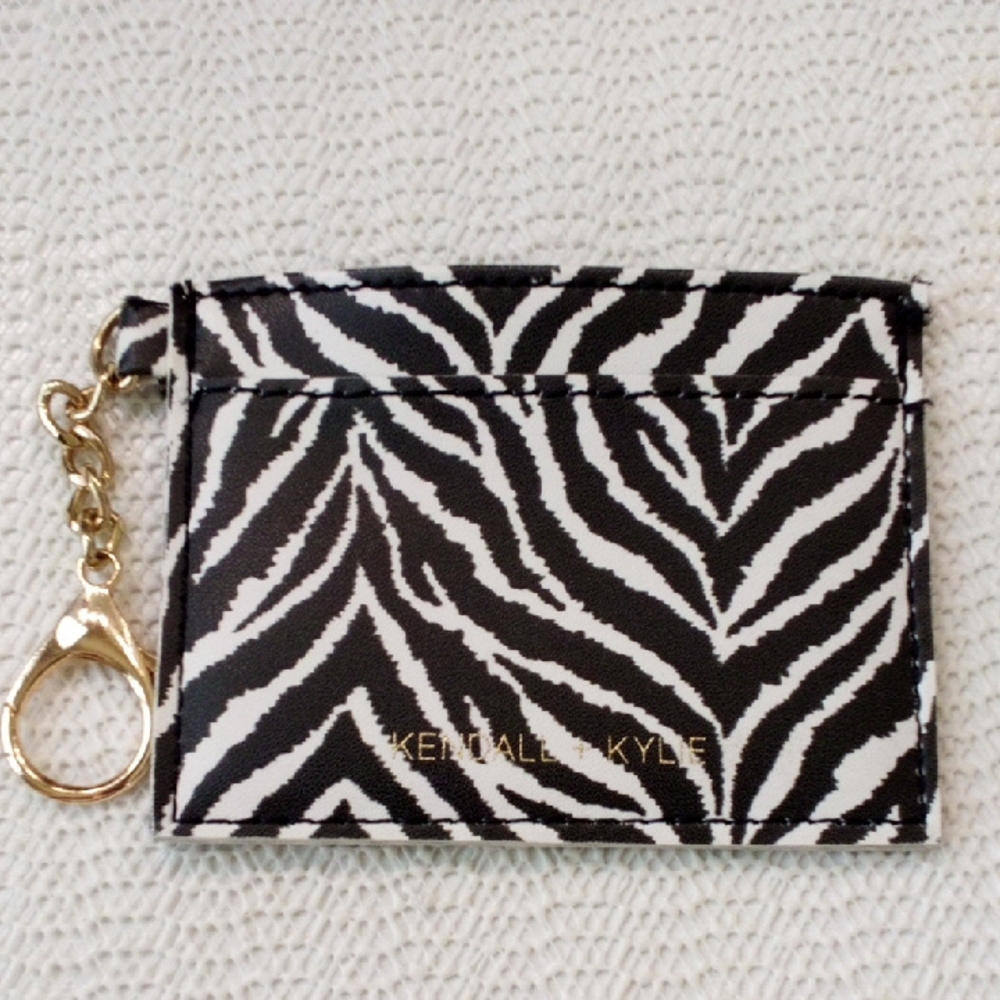Kendall + Kylie Card Holder!